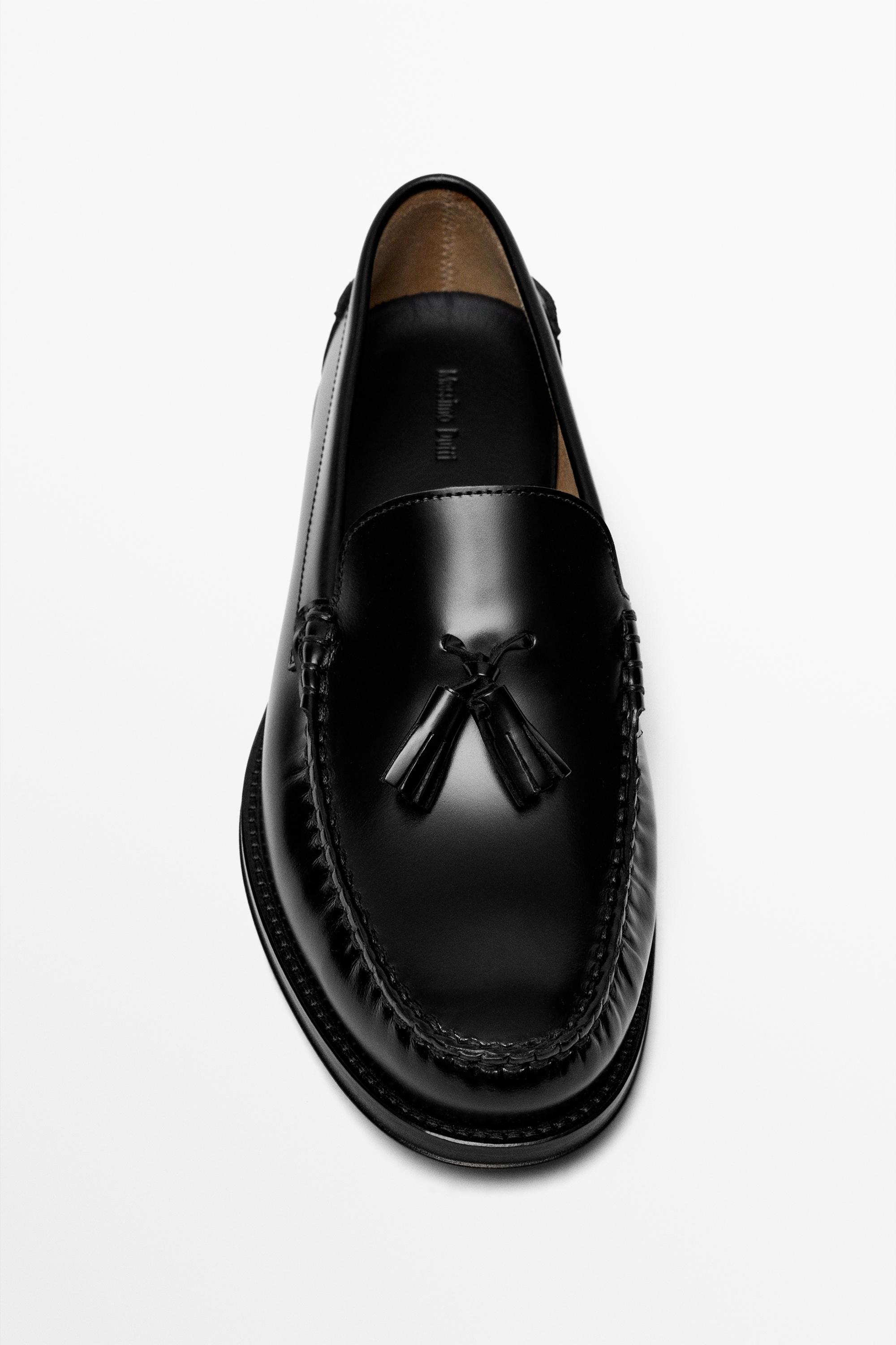 Leather tassel loafer Black