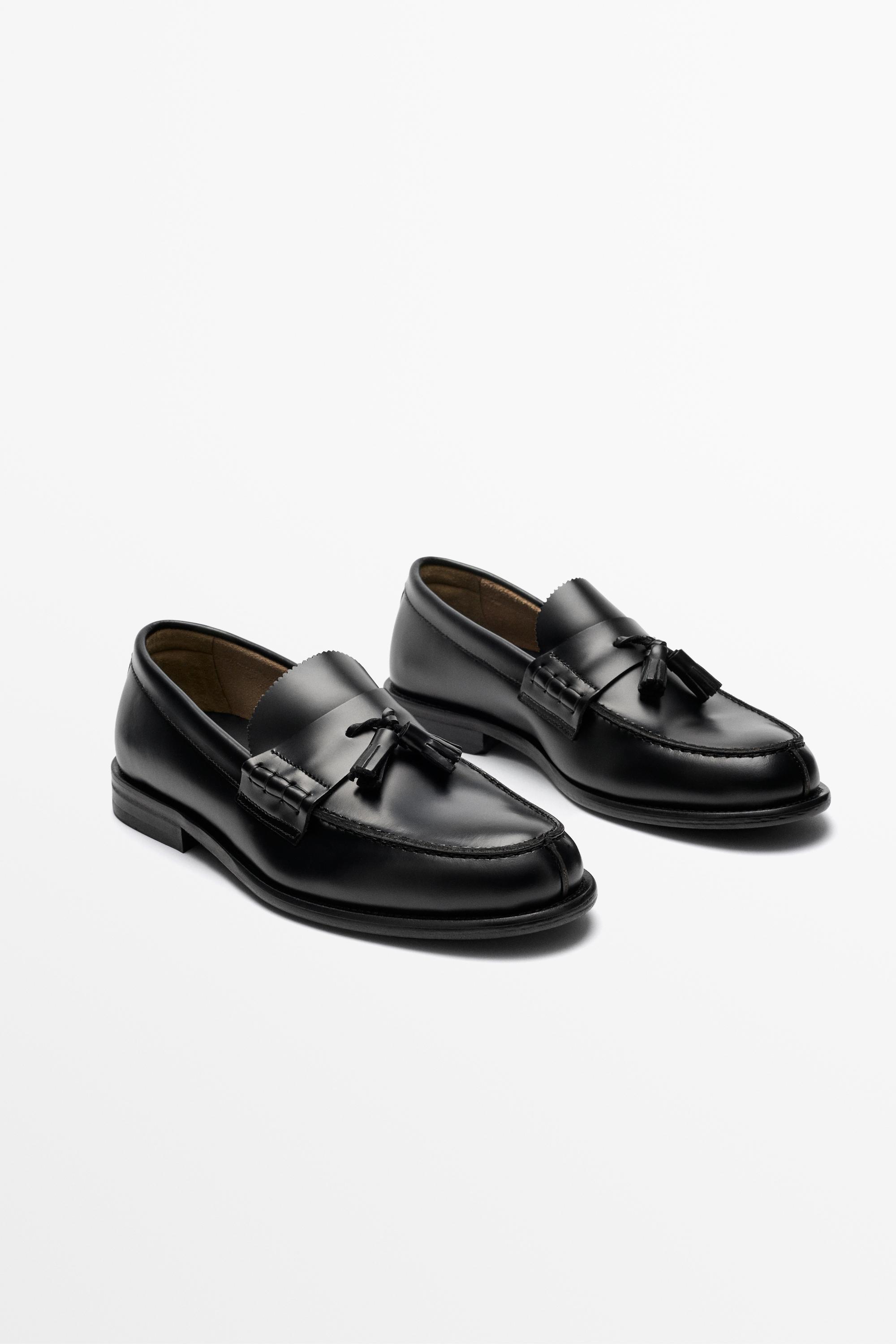 Leather tassel loafer Black